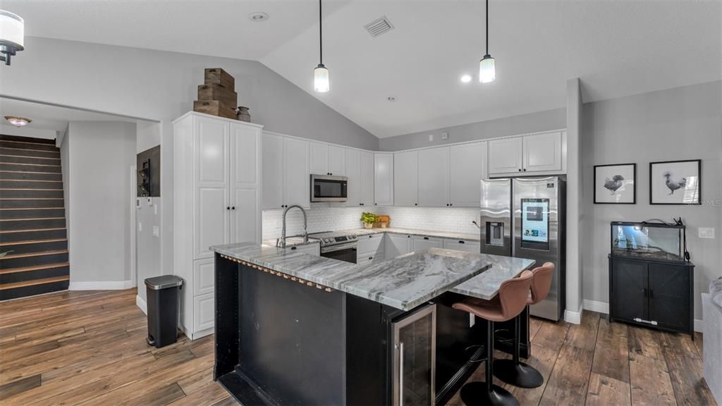 待售: $929,900 (4 贝兹, 2 浴室, 2229 平方英尺)