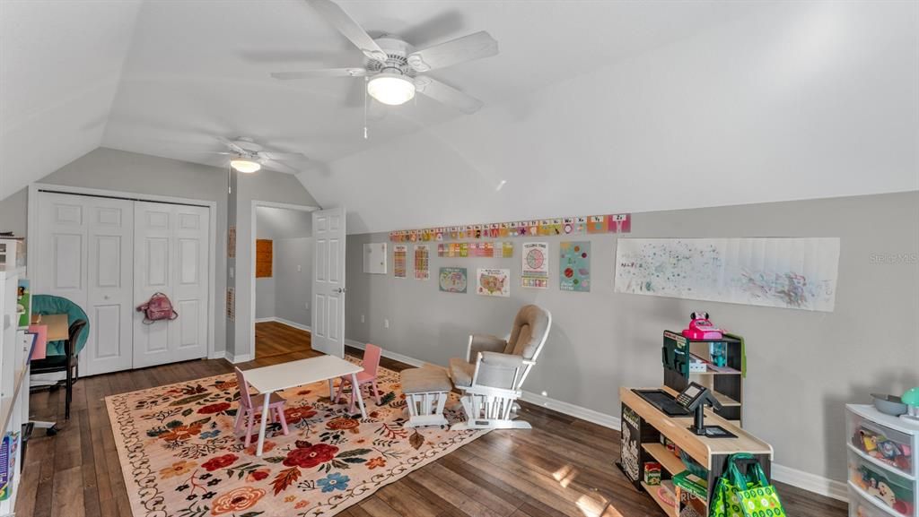 待售: $929,900 (4 贝兹, 2 浴室, 2229 平方英尺)