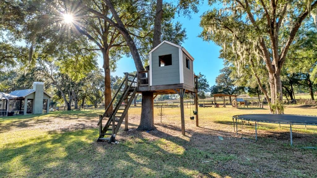 待售: $929,900 (4 贝兹, 2 浴室, 2229 平方英尺)