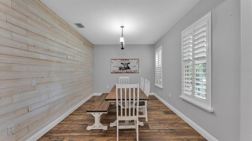 待售: $929,900 (4 贝兹, 2 浴室, 2229 平方英尺)