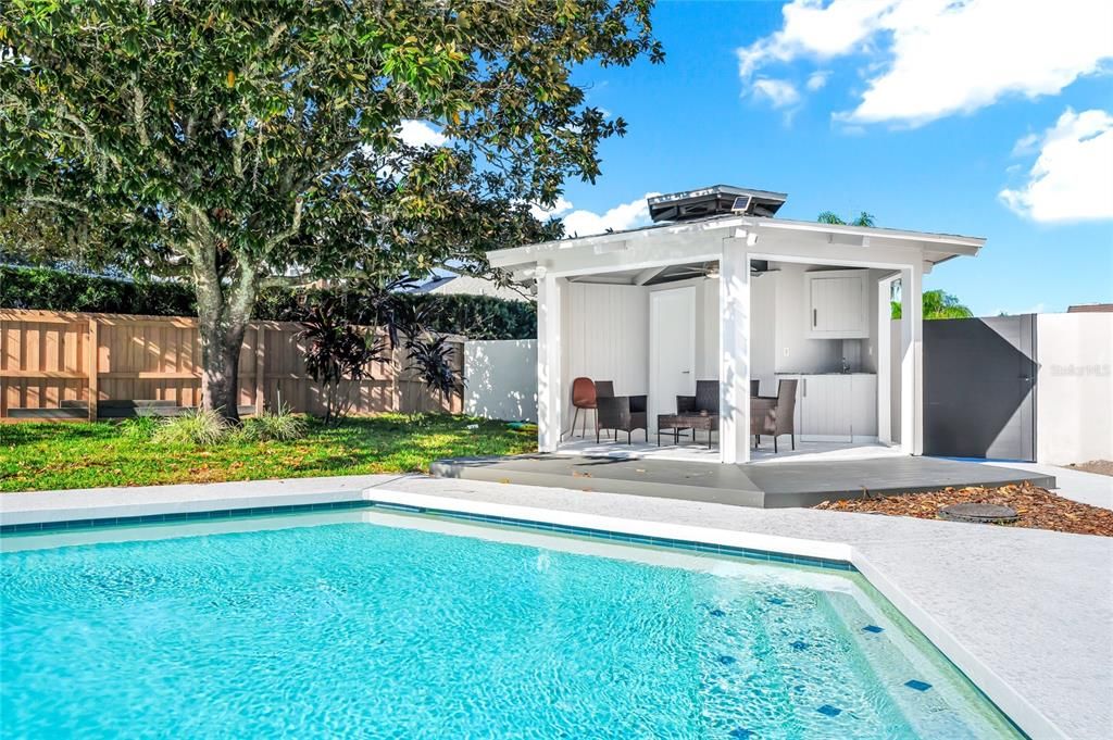 En Venta: $1,695,000 (4 camas, 2 baños, 3106 Pies cuadrados)