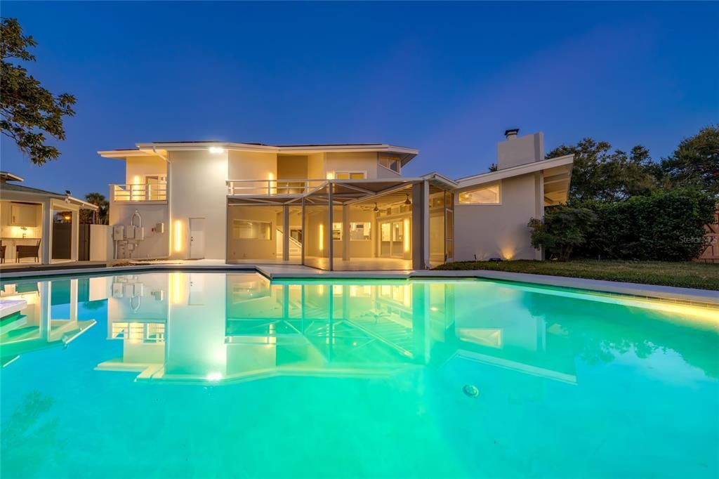 En Venta: $1,695,000 (4 camas, 2 baños, 3106 Pies cuadrados)