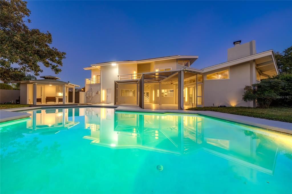 En Venta: $1,695,000 (4 camas, 2 baños, 3106 Pies cuadrados)