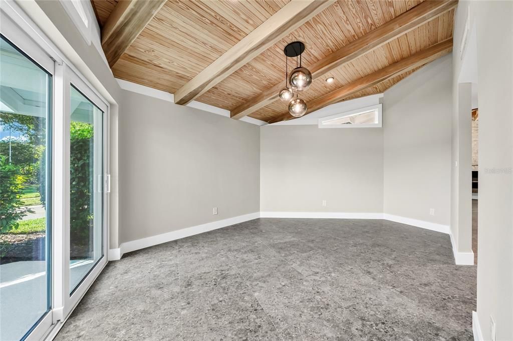 En Venta: $1,695,000 (4 camas, 2 baños, 3106 Pies cuadrados)