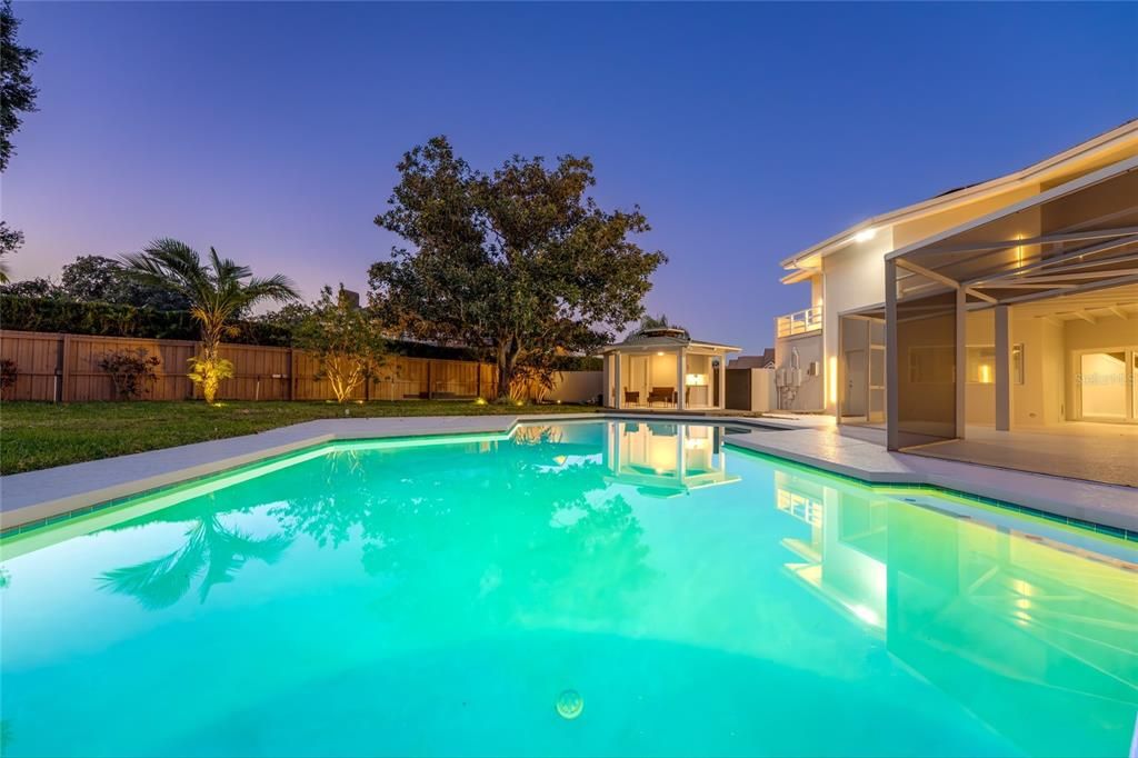 En Venta: $1,695,000 (4 camas, 2 baños, 3106 Pies cuadrados)