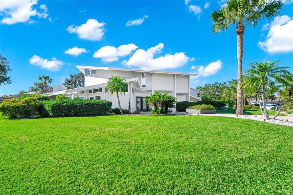 En Venta: $1,695,000 (4 camas, 2 baños, 3106 Pies cuadrados)