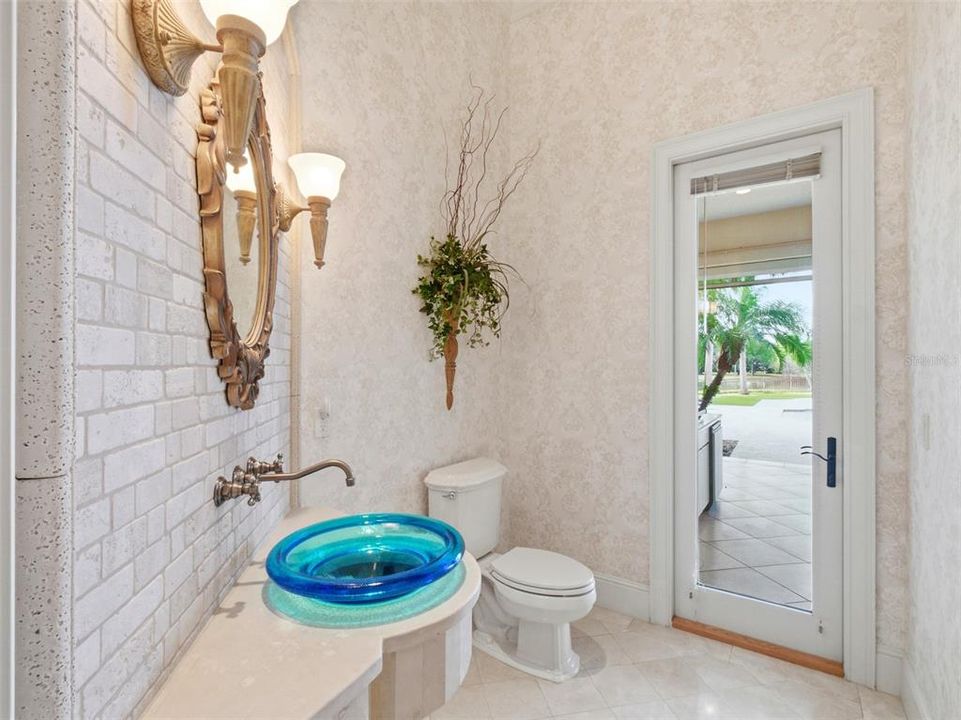 待售: $3,400,000 (6 贝兹, 6 浴室, 4988 平方英尺)