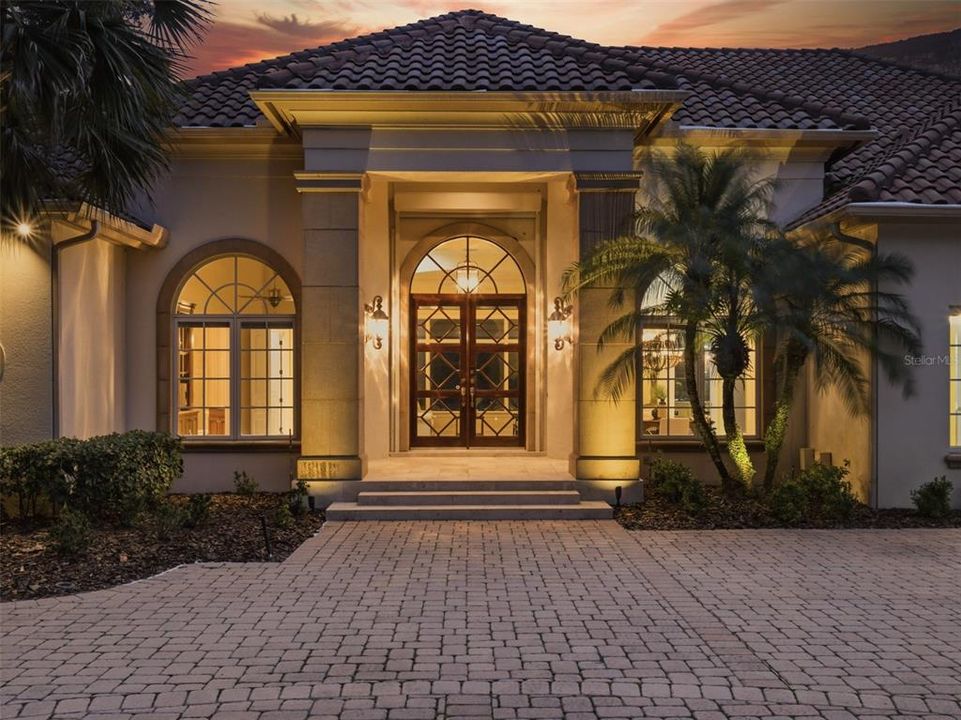 待售: $3,400,000 (6 贝兹, 6 浴室, 4988 平方英尺)