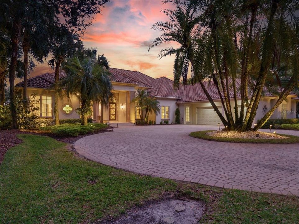 待售: $3,400,000 (6 贝兹, 6 浴室, 4988 平方英尺)