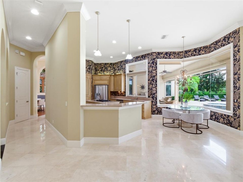 待售: $3,400,000 (6 贝兹, 6 浴室, 4988 平方英尺)