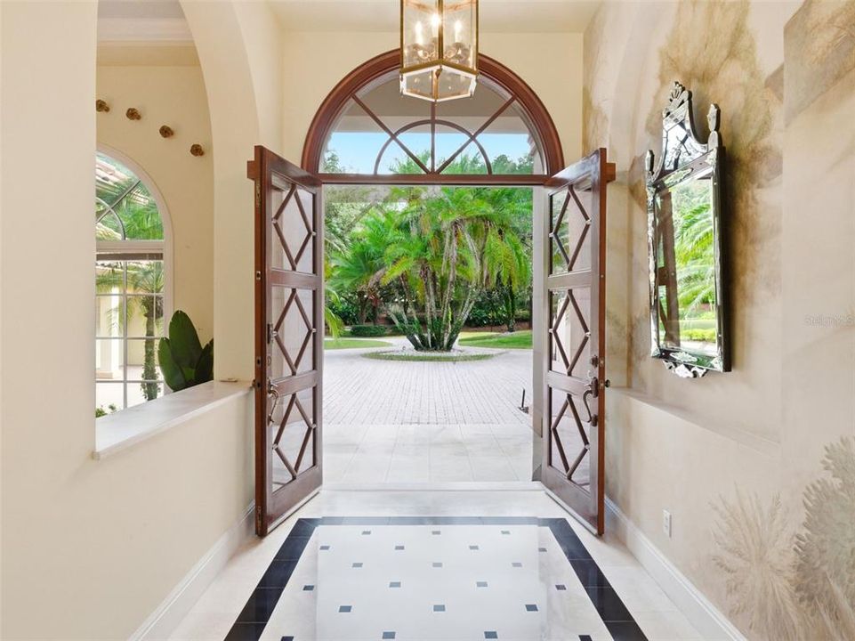 待售: $3,400,000 (6 贝兹, 6 浴室, 4988 平方英尺)