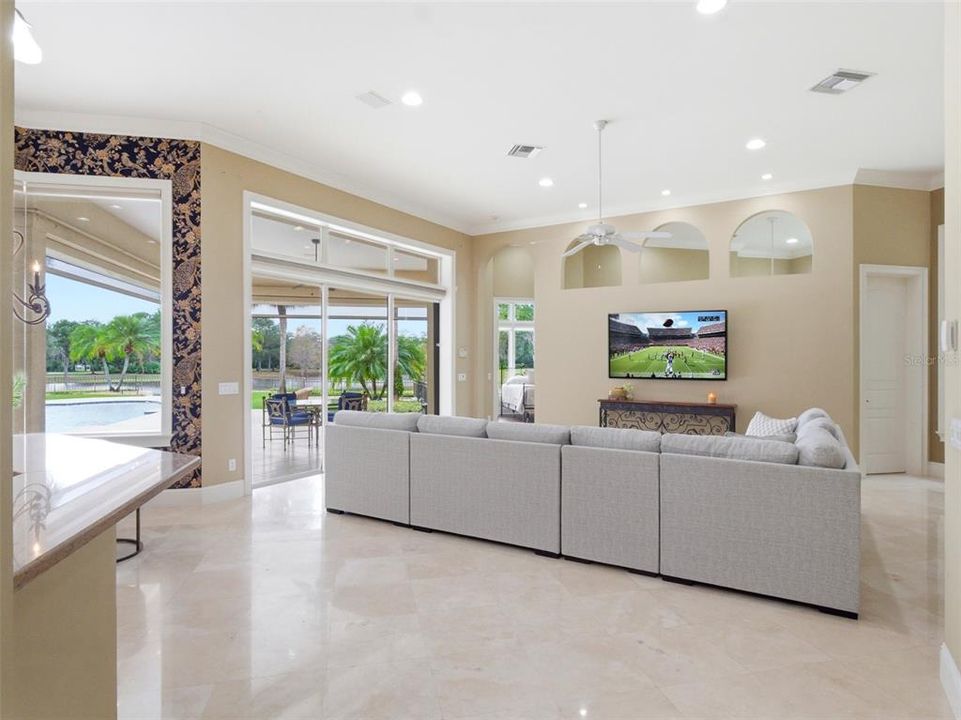 待售: $3,400,000 (6 贝兹, 6 浴室, 4988 平方英尺)