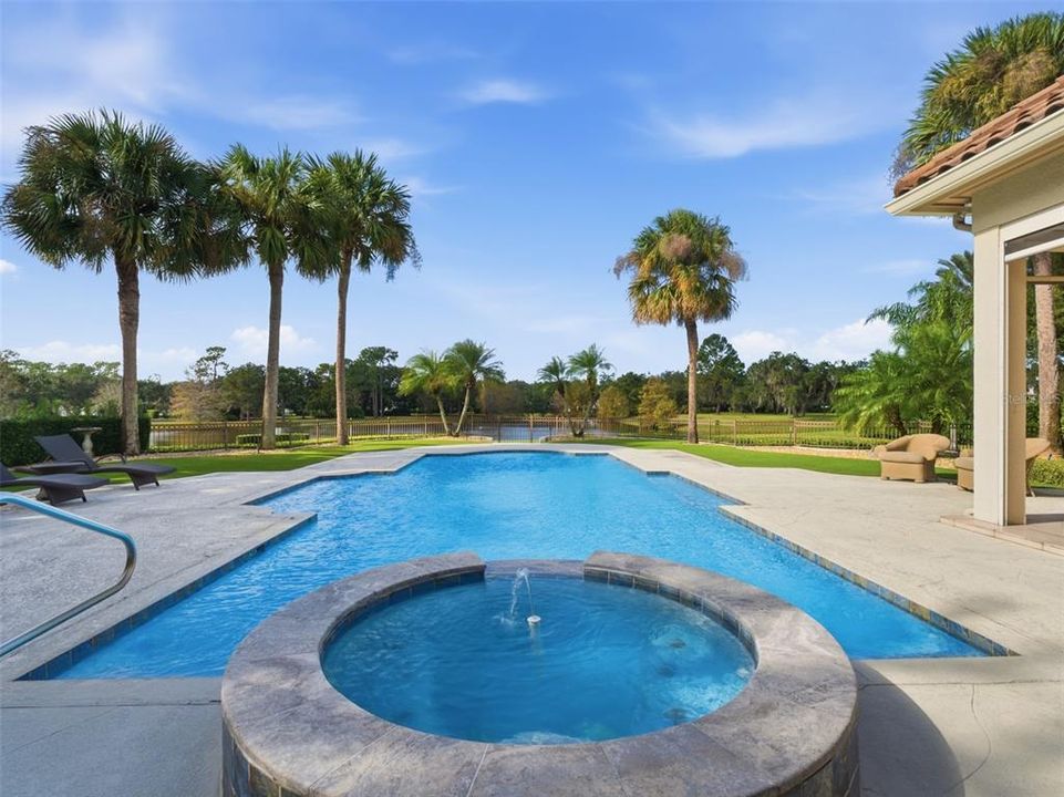 待售: $3,400,000 (6 贝兹, 6 浴室, 4988 平方英尺)