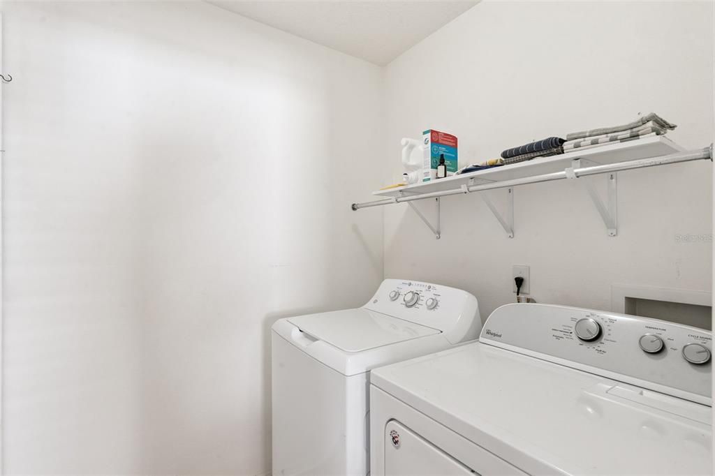 For Sale: $255,000 (2 beds, 2 baths, 1328 Square Feet)