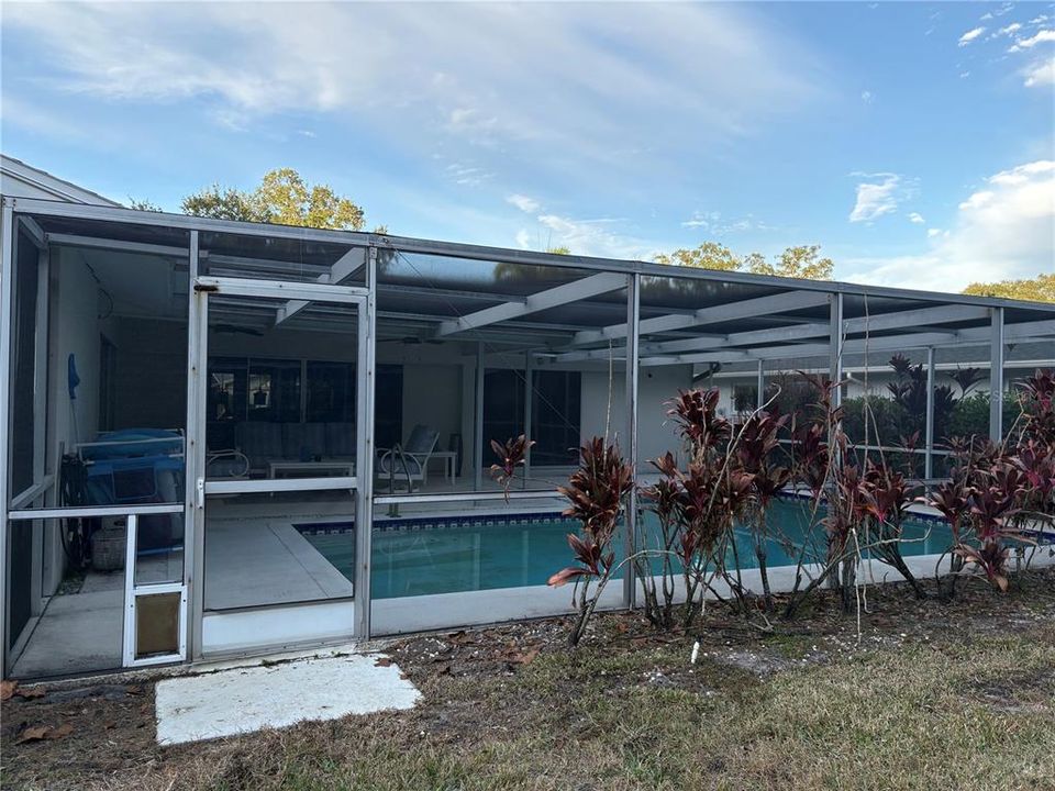 En Renta: $3,500 (4 camas, 3 baños, 2479 Pies cuadrados)