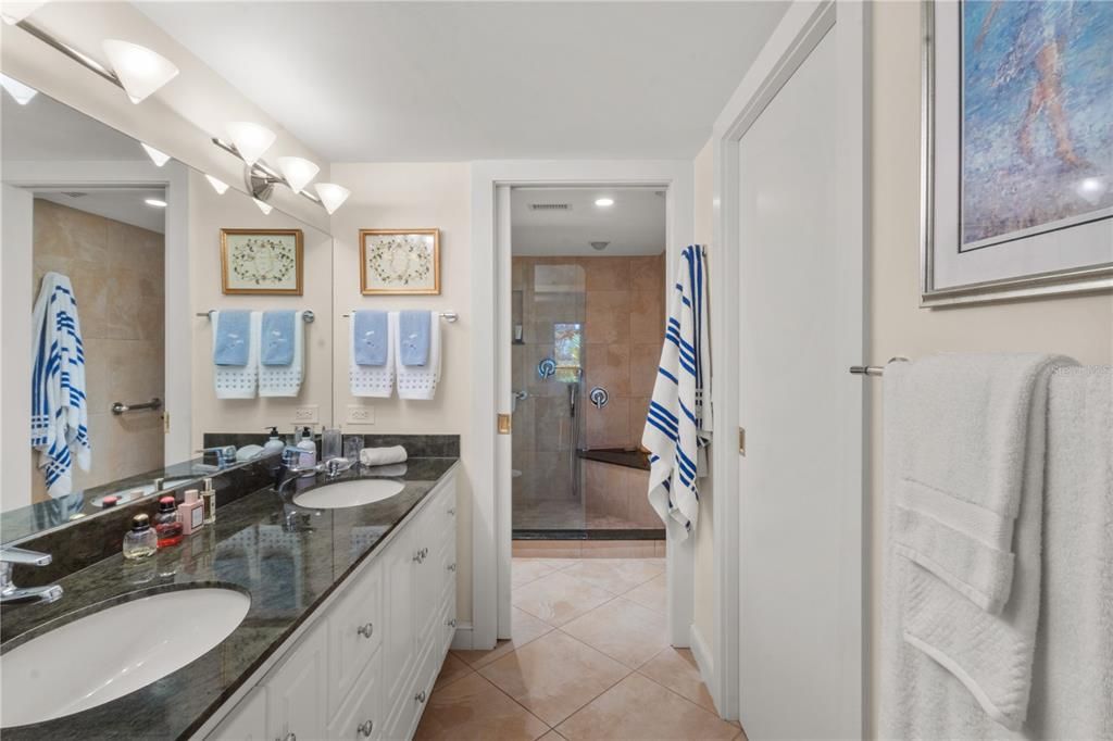 For Sale: $599,000 (3 beds, 3 baths, 1635 Square Feet)