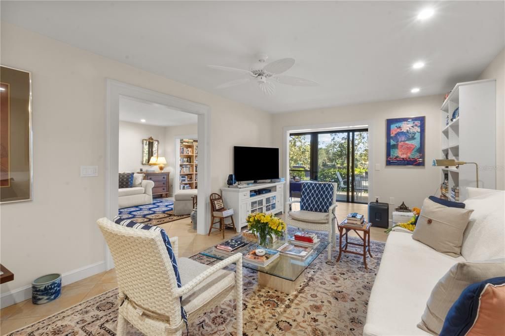 For Sale: $599,000 (3 beds, 3 baths, 1635 Square Feet)