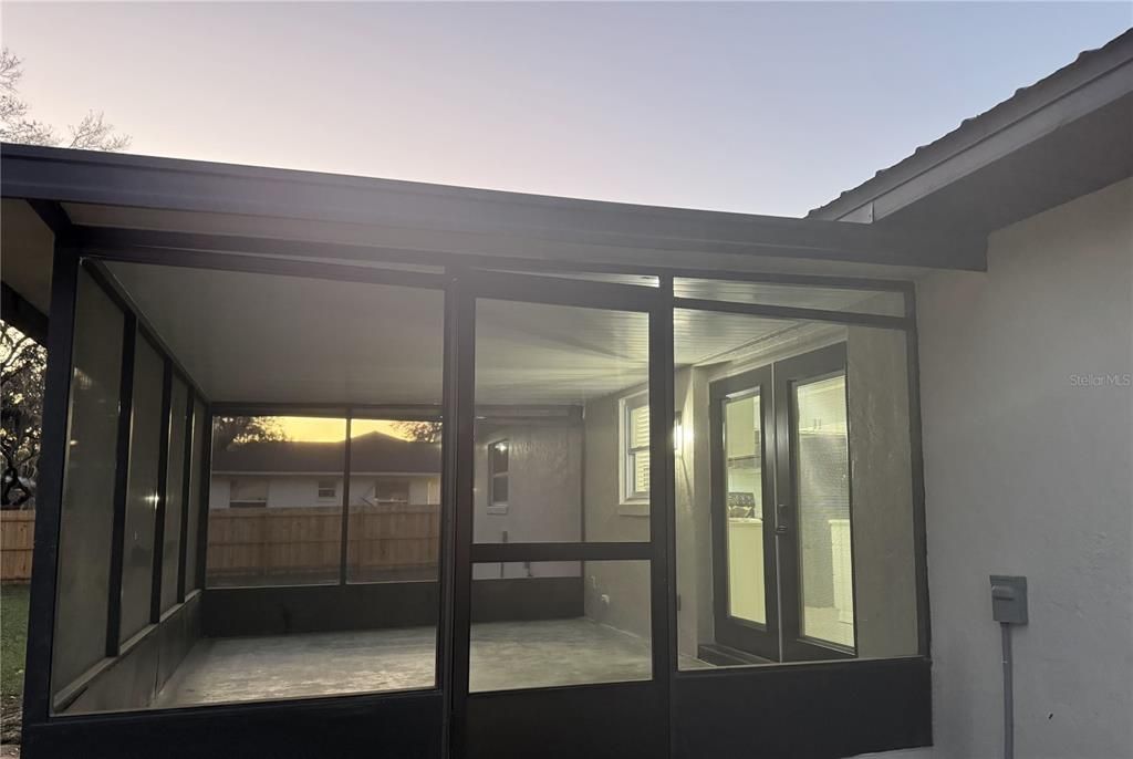 На продажу: $255,000 (3 спален, 2 ванн, 1293 Квадратных фут)