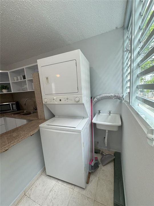 En Renta: $2,700 (2 camas, 1 baños, 796 Pies cuadrados)