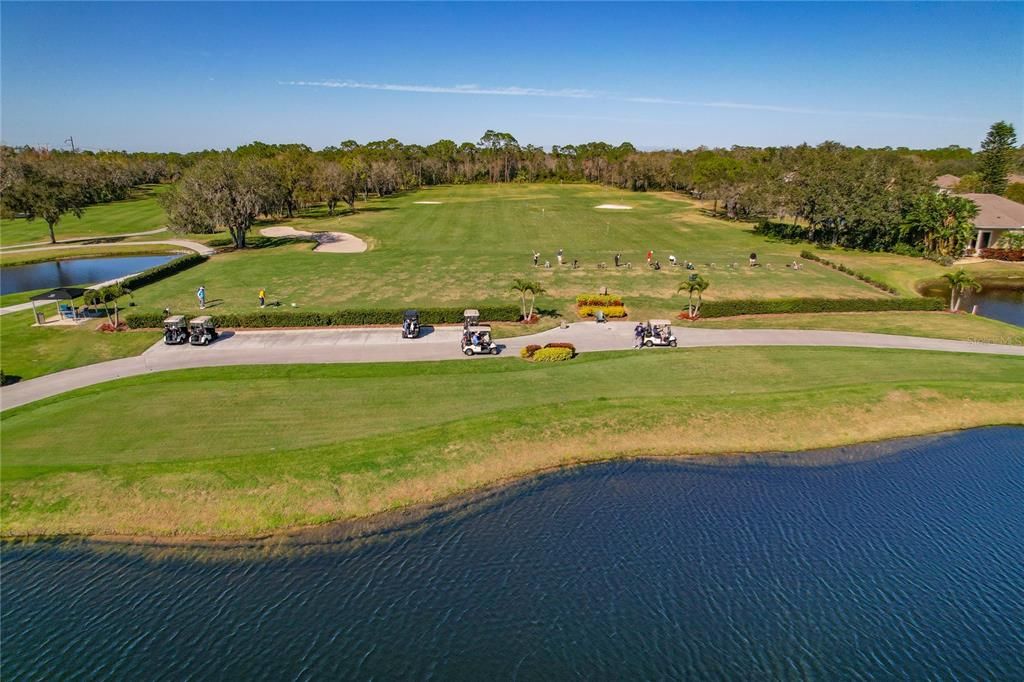 出租: $4,000 (3 贝兹, 3 浴室, 1849 平方英尺)