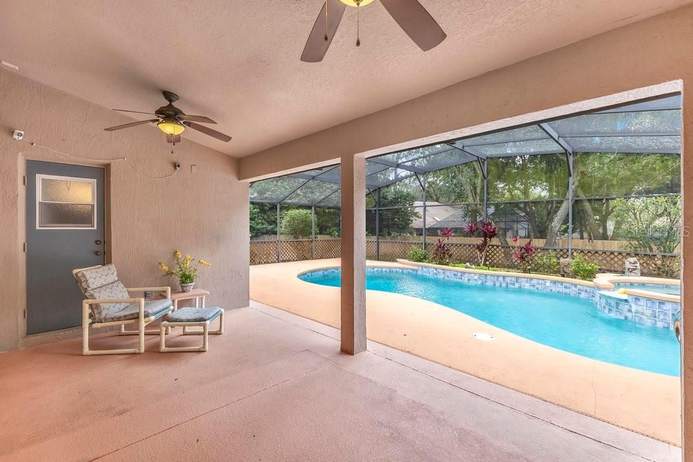 待售: $647,572 (4 贝兹, 3 浴室, 2426 平方英尺)