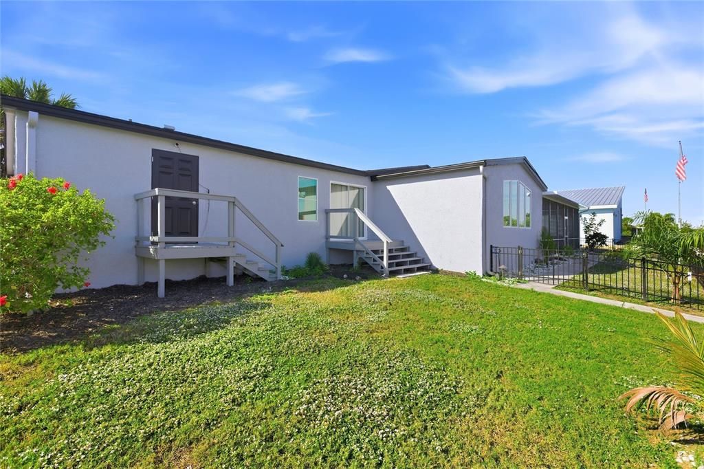 For Sale: $369,500 (3 beds, 2 baths, 1892 Square Feet)