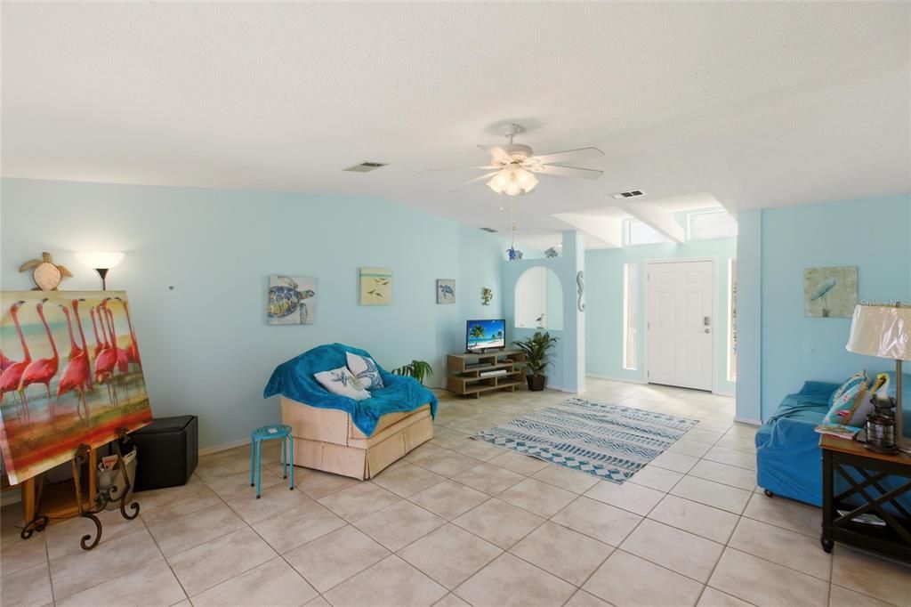 For Sale: $369,500 (3 beds, 2 baths, 1892 Square Feet)