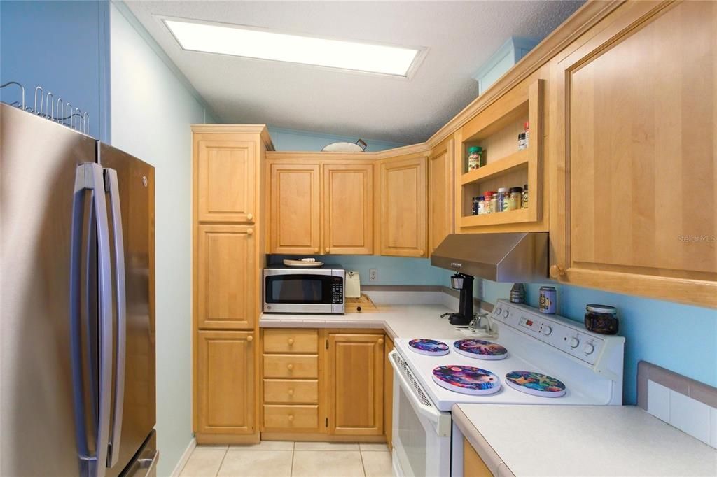 For Sale: $369,500 (3 beds, 2 baths, 1892 Square Feet)