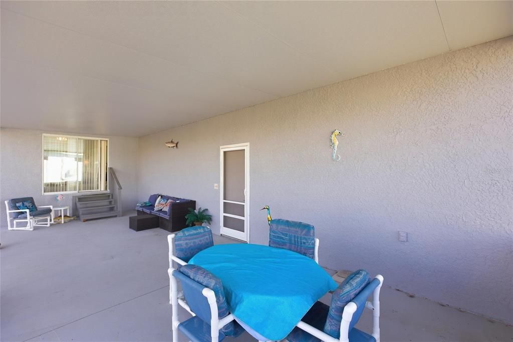 For Sale: $369,500 (3 beds, 2 baths, 1892 Square Feet)