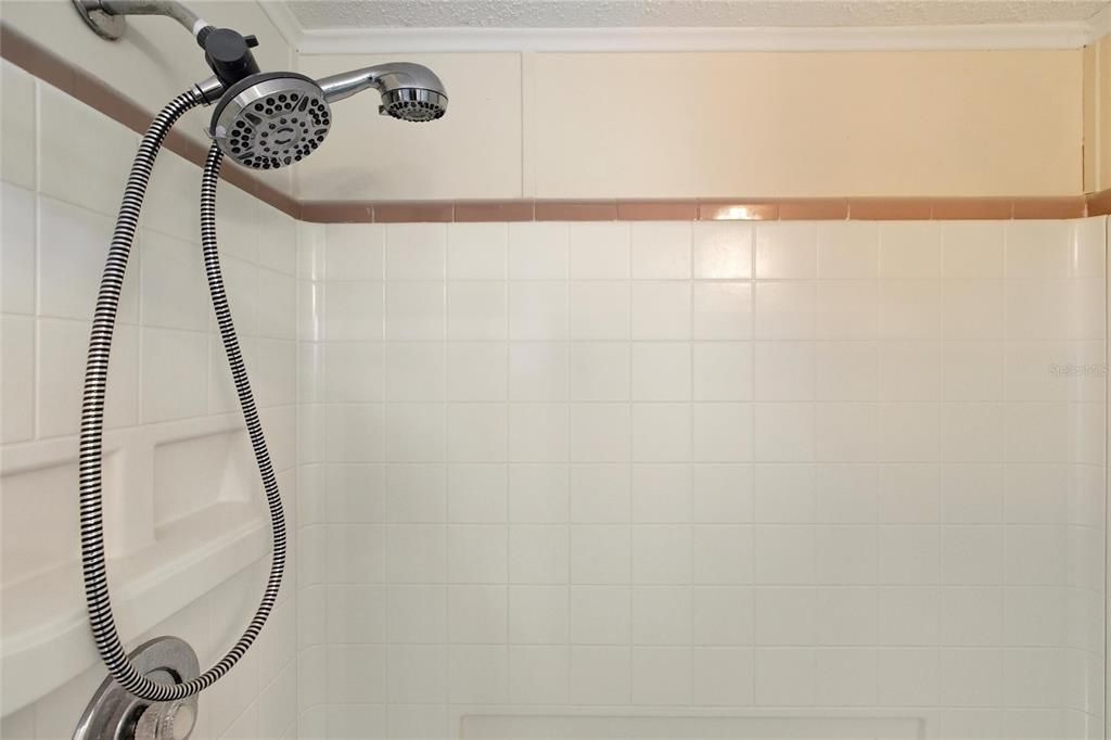 For Sale: $369,500 (3 beds, 2 baths, 1892 Square Feet)