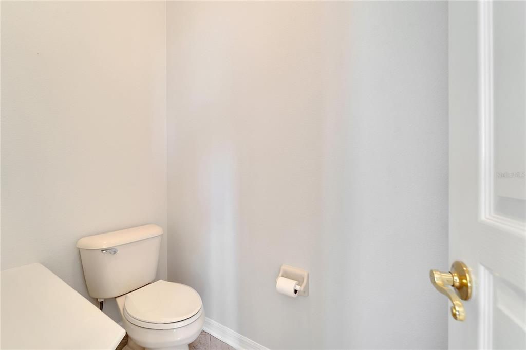 En Venta: $649,000 (4 camas, 3 baños, 3772 Pies cuadrados)