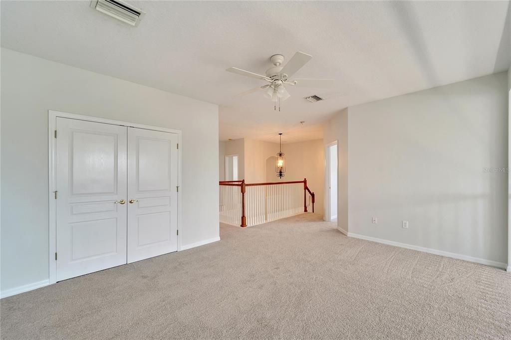 En Venta: $649,000 (4 camas, 3 baños, 3772 Pies cuadrados)