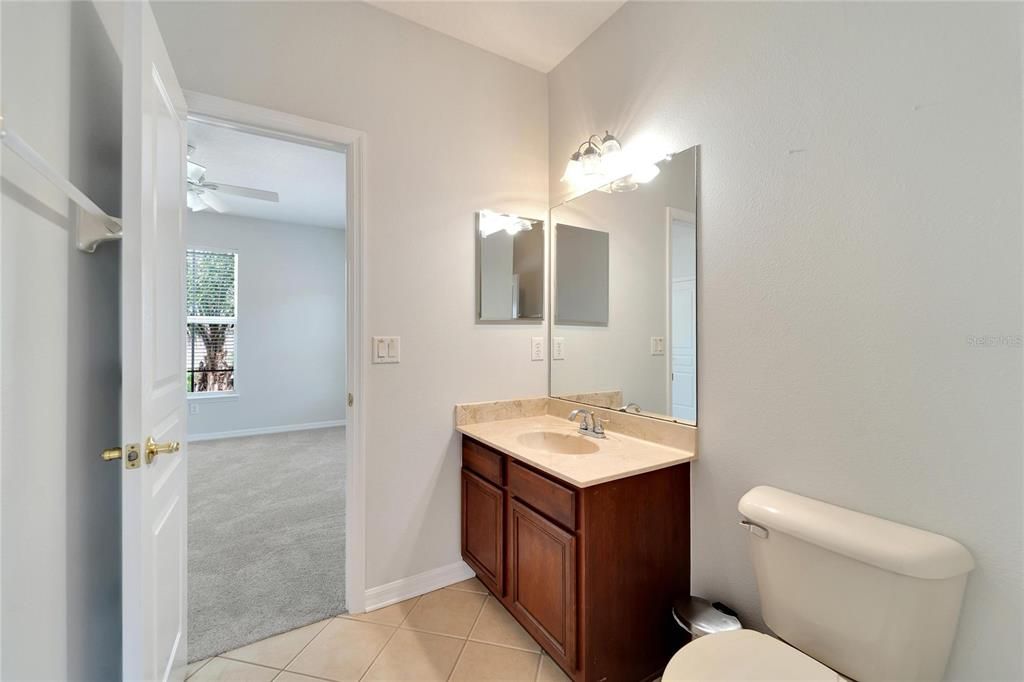 En Venta: $649,000 (4 camas, 3 baños, 3772 Pies cuadrados)