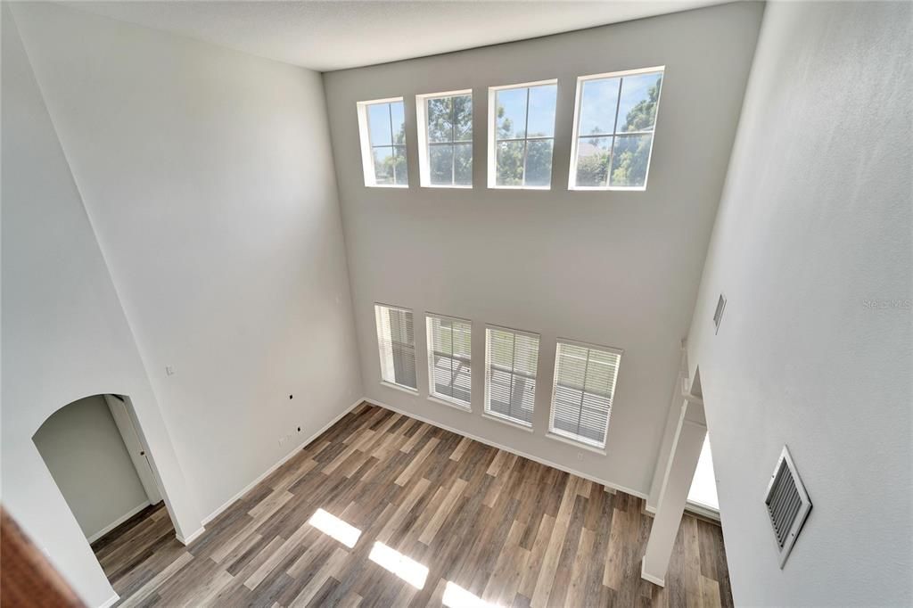 En Venta: $649,000 (4 camas, 3 baños, 3772 Pies cuadrados)