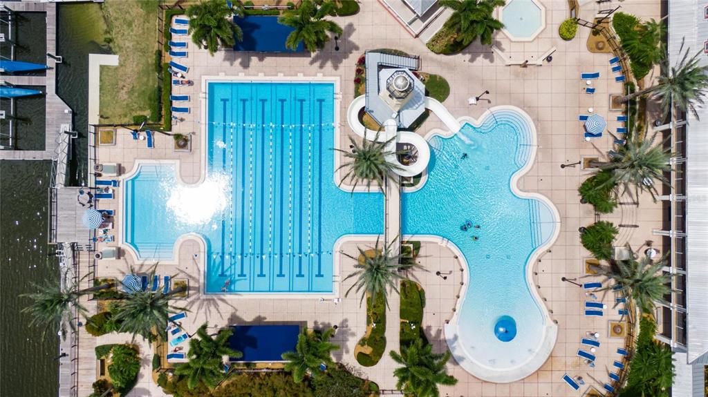 En Venta: $649,000 (4 camas, 3 baños, 3772 Pies cuadrados)