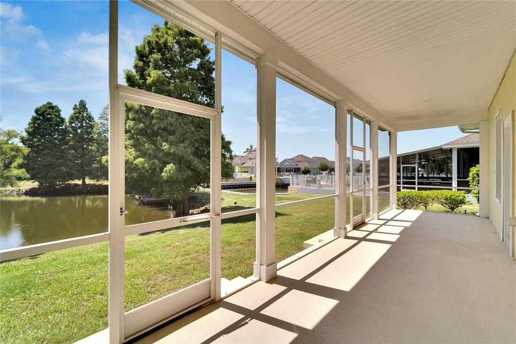 En Venta: $649,000 (4 camas, 3 baños, 3772 Pies cuadrados)