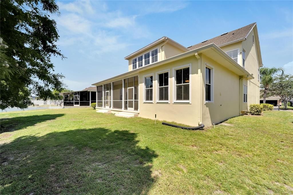 En Venta: $649,000 (4 camas, 3 baños, 3772 Pies cuadrados)