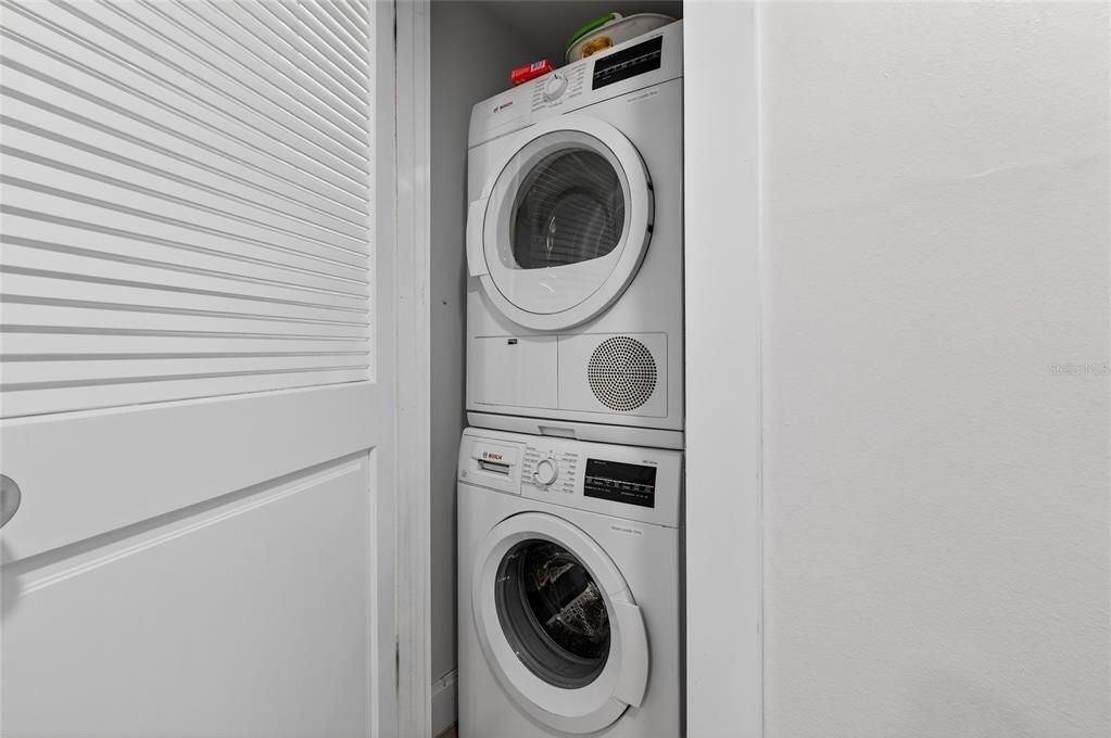 待售: $565,000 (2 贝兹, 2 浴室, 1033 平方英尺)