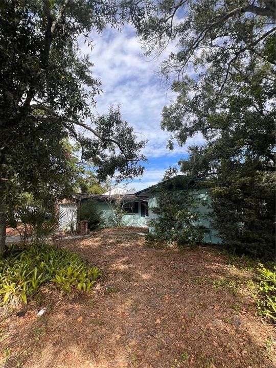 Active With Contract: $149,999 (2 beds, 2 baths, 1436 Square Feet)