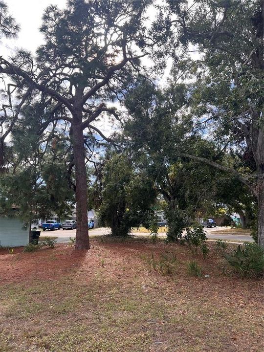 Active With Contract: $149,999 (2 beds, 2 baths, 1436 Square Feet)