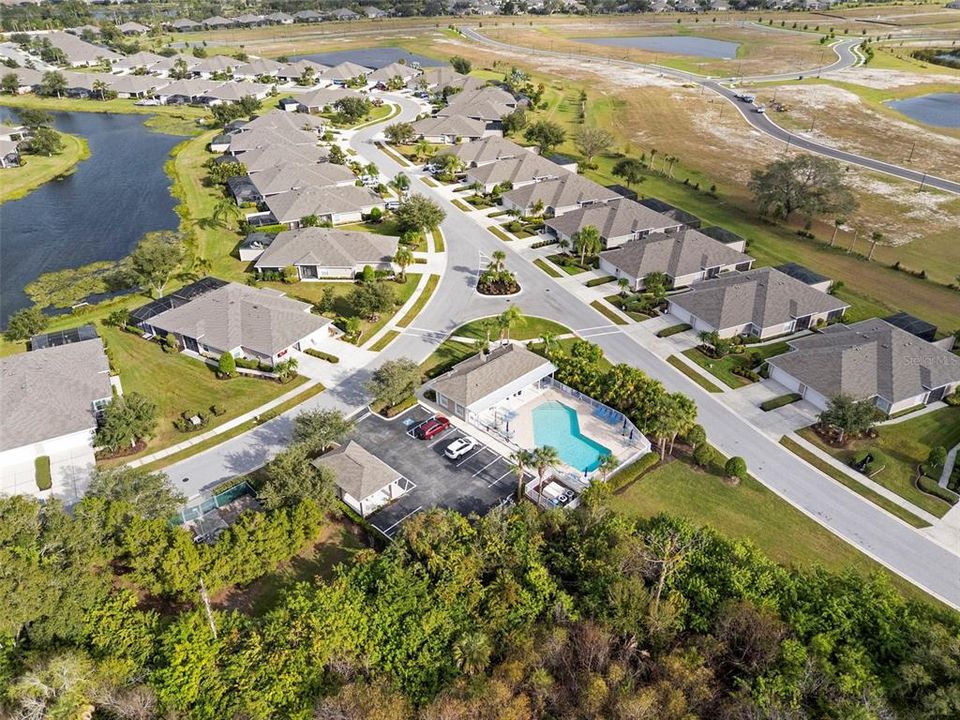 На продажу: $329,000 (2 спален, 2 ванн, 1477 Квадратных фут)