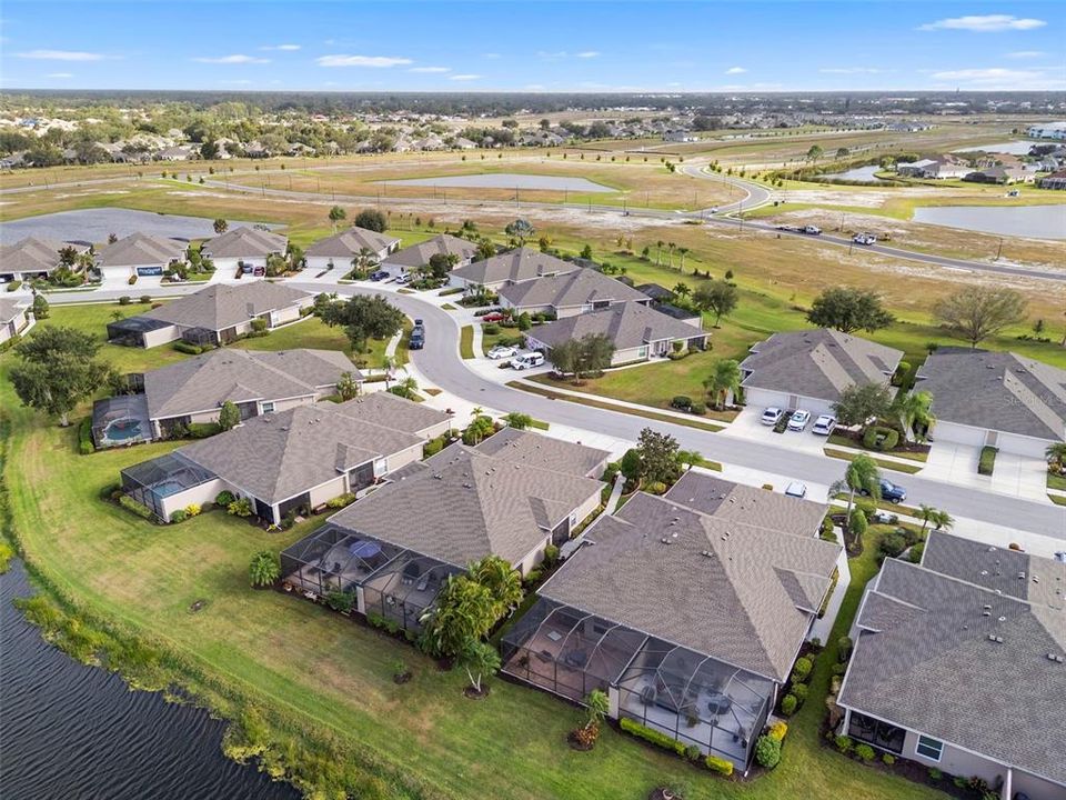 На продажу: $329,000 (2 спален, 2 ванн, 1477 Квадратных фут)