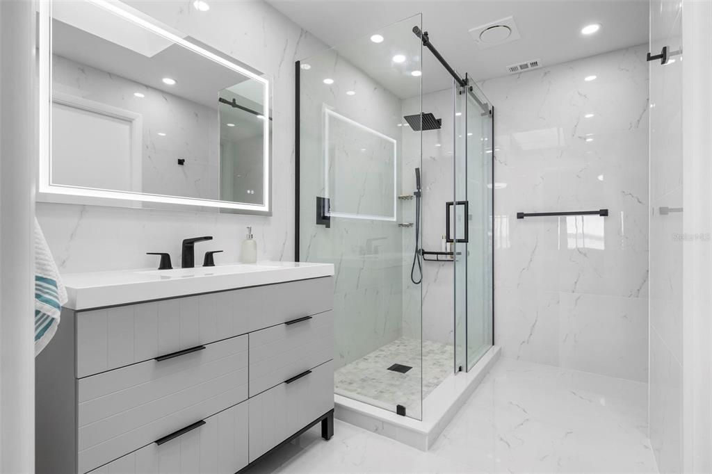 En Venta: $599,000 (3 camas, 2 baños, 1578 Pies cuadrados)