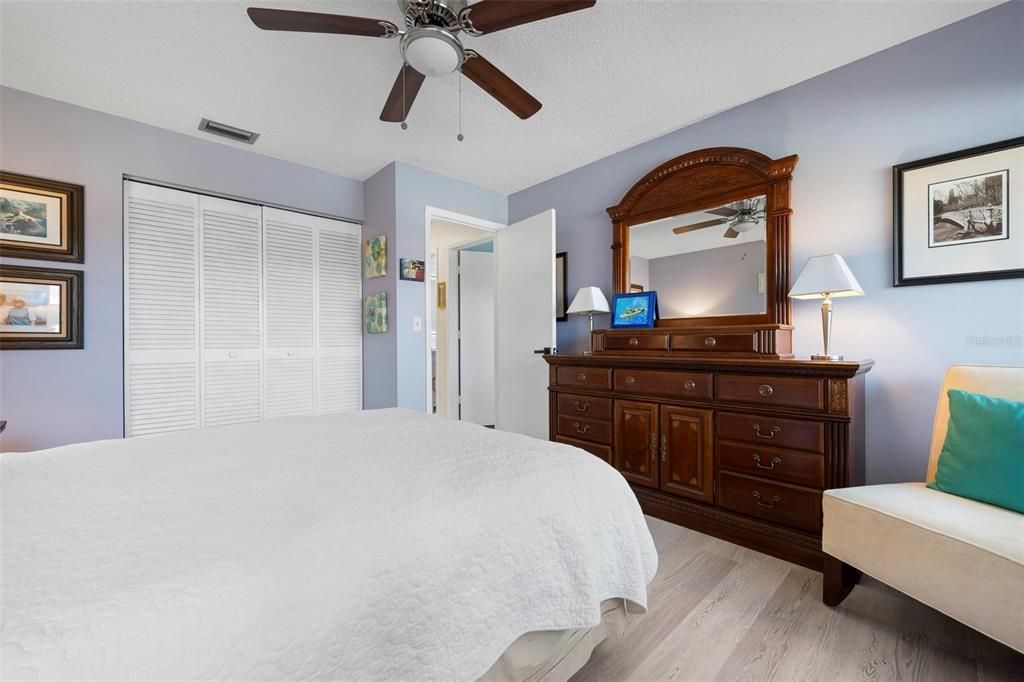 En Venta: $599,000 (3 camas, 2 baños, 1578 Pies cuadrados)