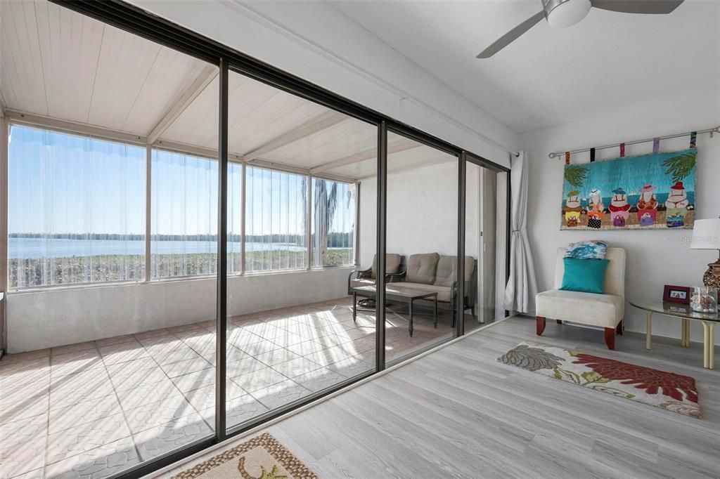 En Venta: $599,000 (3 camas, 2 baños, 1578 Pies cuadrados)