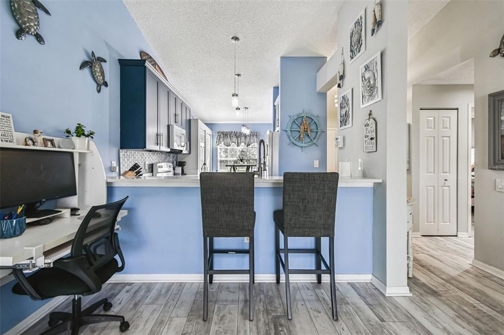 На продажу: $259,000 (2 спален, 2 ванн, 1193 Квадратных фут)