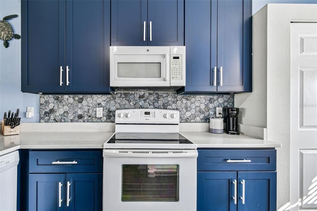 На продажу: $259,000 (2 спален, 2 ванн, 1193 Квадратных фут)