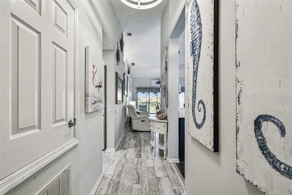 На продажу: $259,000 (2 спален, 2 ванн, 1193 Квадратных фут)