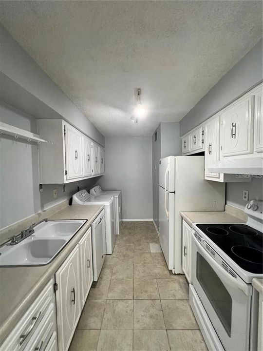 En Renta: $1,600 (2 camas, 2 baños, 1002 Pies cuadrados)