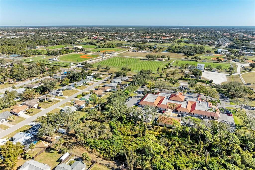 En Venta: $324,900 (2 camas, 2 baños, 1160 Pies cuadrados)